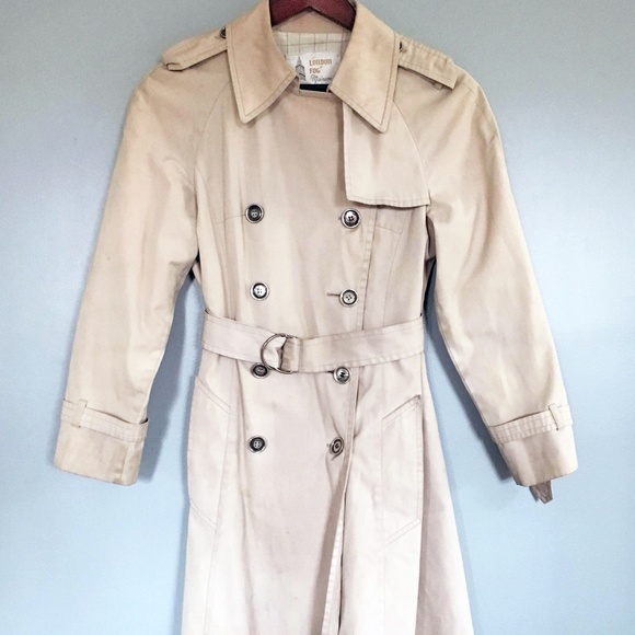 London Fog Jackets & Blazers - Vintage London Fog Belted Trench Coat Size 6